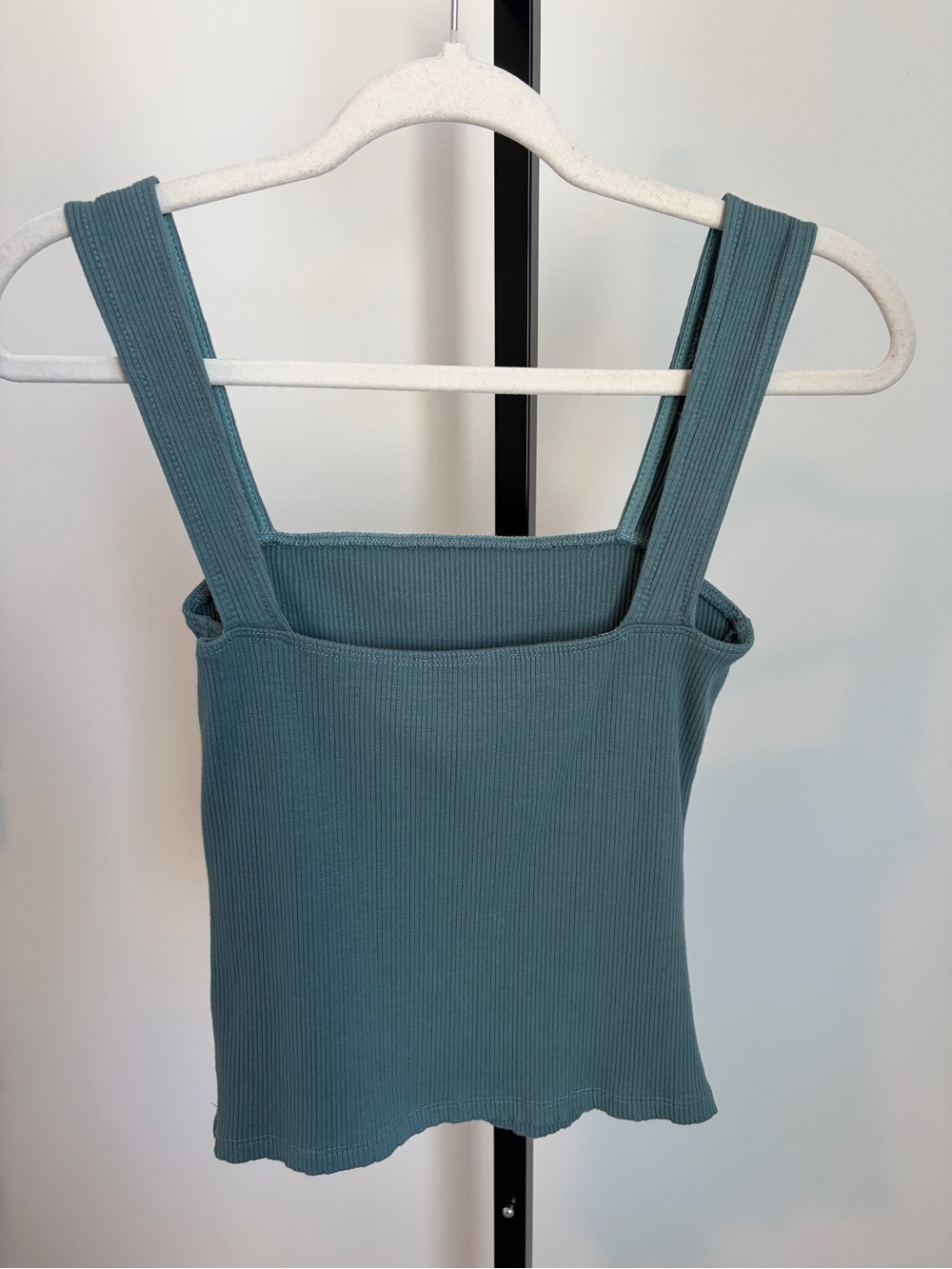 Lulu's Teal Ribbed Square Tank Medium - Picture 2 of 4